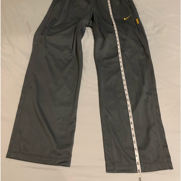 Nike Dri-Fit Livestrong Sweatpants - Picture 7 of 7